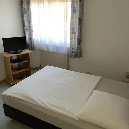 Gastehaus Am Riedweg 2* Mannheim