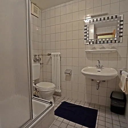 Gastehaus Am Riedweg Hotel Mannheim