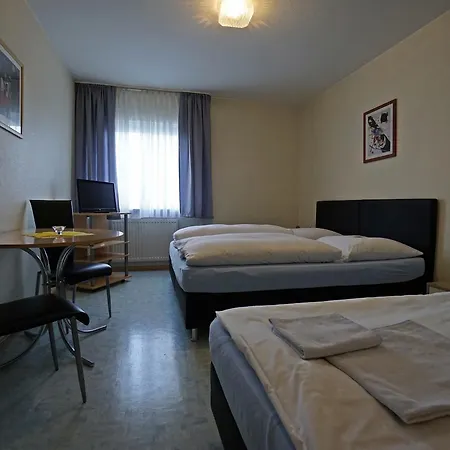 Gastehaus Am Riedweg Szálloda Mannheim