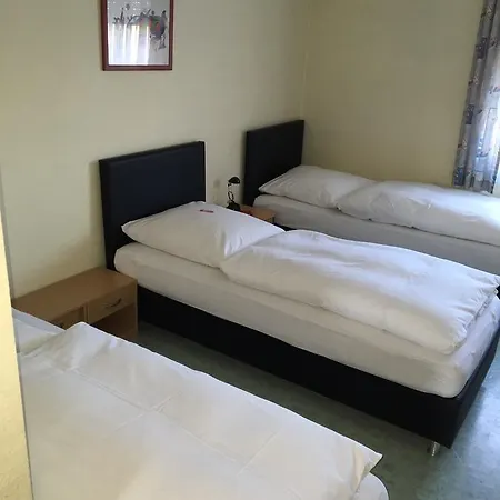 Gastehaus Am Riedweg Mannheim