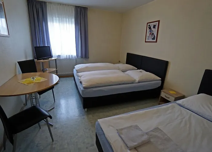 Gastehaus Am Riedweg 2*