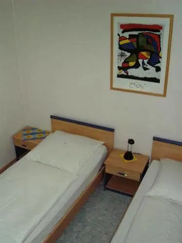 Gastehaus Am Riedweg 호텔